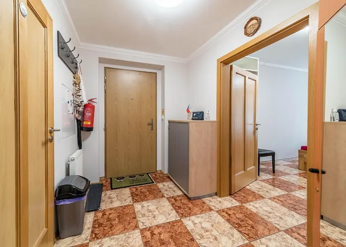 Apartamento Blizko Centra Prahy *